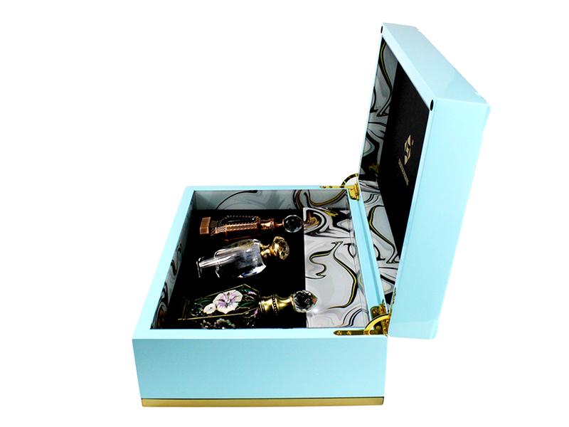 Personalized Perfume Box Customization